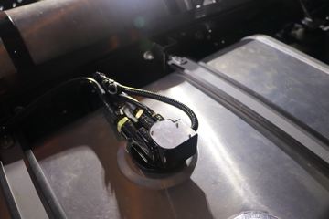 �ִ����ó� ��ͼ300 150���� 4X2 4.165�׵�����ʽ�Ῠ(����)(CHM5040XXYZDC33T)ͼƬ