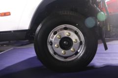 现代商用车 泓图300 150马力 4X2 4.165米单排厢式轻卡(国六)(CHM5040XXYZDC33T)
