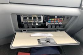 三龙龙江 自卸车驾驶室                                               图片