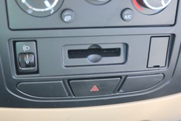 �ɵ��³� V2ϵ�� 95���� 4.17�׵��������ῨͼƬ