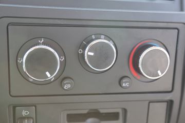 �ɵ��³� V2ϵ�� 95���� 4.17�׵��������ῨͼƬ