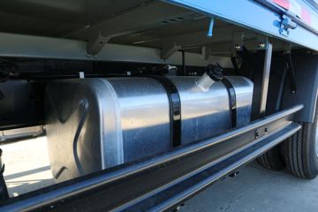 �ɵ��³� V2ϵ�� 95���� 4.17�׵��������ῨͼƬ