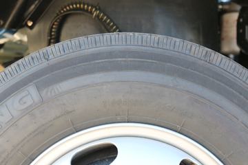 �ɵ��³� V2ϵ�� 95���� 4.17�׵��������ῨͼƬ