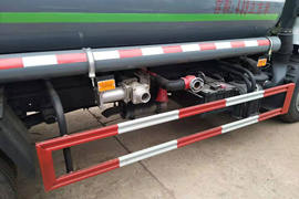 东风多利卡底盘&nbsp;洒水车/喷洒车底盘图片