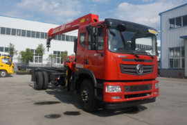 东风华神底盘&nbsp;随车吊外观图片