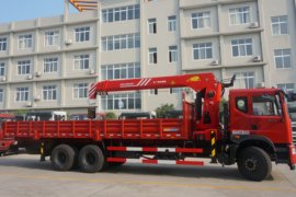 东风华神底盘&nbsp;随车吊外观图片