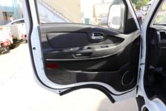 唐骏欧铃 V5-1系列 109马力 3.95米单排栏板轻卡(ZB1042VDD2V)