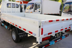 唐骏欧铃 V5-1系列 109马力 3.95米单排栏板轻卡(ZB1042VDD2V)