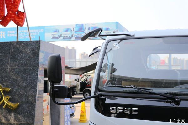 多利卡D6载货车限时促销中 优惠1万