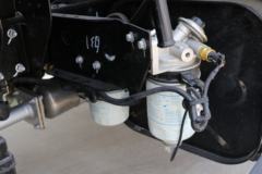 江淮 骏铃E3 102马力 3.37米排半栏板轻卡(气刹)(HFC1040P93K1B4V)