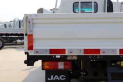 江淮 骏铃E3 102马力 3.37米排半栏板轻卡(气刹)(HFC1040P93K1B4V)