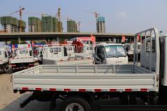 江淮 骏铃E3 102马力 3.37米排半栏板轻卡(气刹)(HFC1040P93K1B4V)