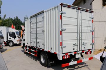 康铃J5&nbsp;载货车外观                                                图片