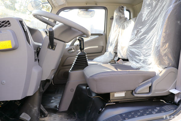 奥铃CTS载货车限时促销中 优惠0.3万