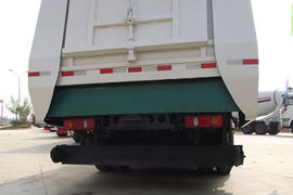 东风商用车底盘&nbsp;扫路车上装图片