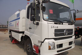 东风商用车底盘&nbsp;扫路车外观图片