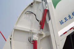 东风商用车 天锦 190马力 4X2 垃圾车(楚胜牌)(CSC5161ZYSD)