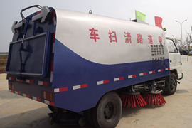 江铃底盘&nbsp;扫路车上装图片