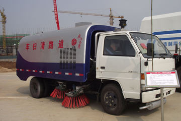 江铃 顺达 102马力 4X2 扫路车(楚胜牌)(CSC5060TSLJ)