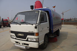 江铃底盘&nbsp;扫路车外观图片