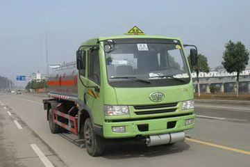 一汽解放 骏威J5K 130马力 4X2 运油车(楚胜牌)(CSC5080GYYC)