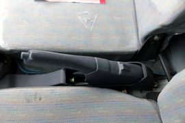 广汽日野270Y&nbsp;载货车驾驶室                                               图片