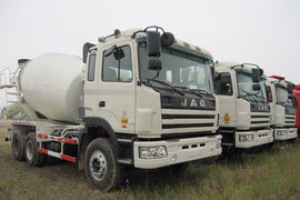 格尔发K3&nbsp;混凝土搅拌车外观                                                图片