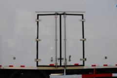 福田 奥铃大黄蜂 210马力 6.1米排半厢式载货车(BJ5186XXY-A1)