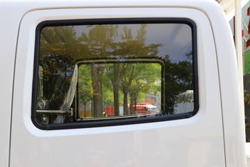 ���� ŷ����3ϵ 131���� 3.22��˫�������Ῠ(�ٱ�4.875)(BJ1049V9AD6-A2)ͼƬ