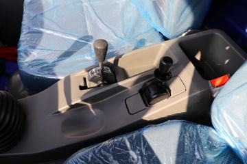 ���� ʱ�����3 95���� 4X2 3����ж��(BJ3046D8PDA-FA)ͼƬ