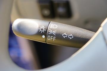 ���� ʱ�����3 95���� 4X2 3����ж��(BJ3046D8PDA-FA)ͼƬ