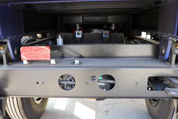 ���� ʱ�����3 95���� 4X2 3����ж��(BJ3046D8PDA-FA)ͼƬ