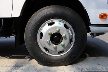 ���� ŷ����3ϵ 131���� 3.22��˫�������Ῠ(�ٱ�4.875)(BJ1049V9AD6-A2)ͼƬ