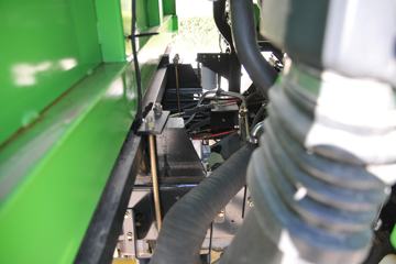 ���� ����GM6 129���� 3.71����ж��ͼƬ