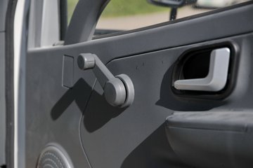 ���� K6������ 102���� 4X2 ��װжʽ������ͼƬ