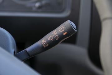 ���� K6������ 102���� 4X2 ��װжʽ������ͼƬ