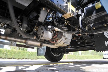 ���� K6������ 102���� 4X2 ��װжʽ������ͼƬ