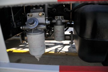 ���� K6������ 102���� 4X2 ��װжʽ������ͼƬ