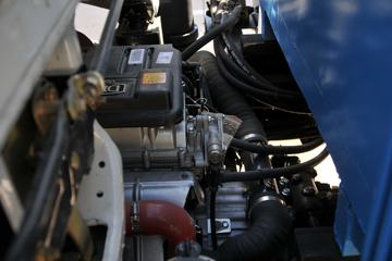 ���� K6������ 102���� 4X2 ��װжʽ������ͼƬ