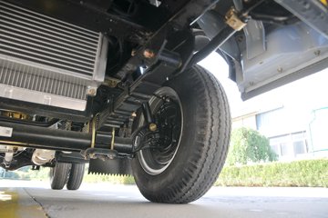 ���� K6������ 102���� 4X2 ��װжʽ������ͼƬ