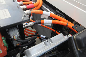  EV 4.5T 4.08׵Ŵ綯ʽῨ(JX5043XXYTGE25BEV)81.14kWhͼƬ