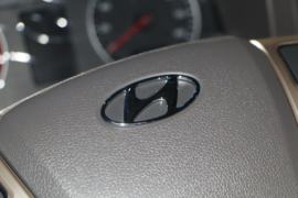 泓图500&nbsp;载货车驾驶室                                               图片