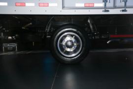 泓图500&nbsp;载货车底盘                                                图片