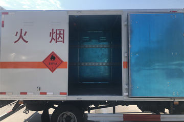 һ����� ��VN 110���� 4X2 4.15����ȼҺ����ʽ���䳵(CA5047XRQP40K50L1E5A84)ͼƬ