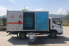 一汽解放 虎VN 110马力 4X2 4.15米易燃液体厢式运输车(CA5047XRQP40K50L1E5A84) 一汽解放 虎VN 110马力 4X2 4.15米易燃液体厢式运输车(CA5047XRQP40K50L1E5A84)