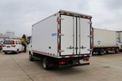 飞碟 缔途DX 102马力 4X2 冷藏车(FD5040XLCD66K5-1)