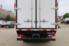 飞碟 缔途DX 102马力 4X2 冷藏车(FD5040XLCD66K5-1)