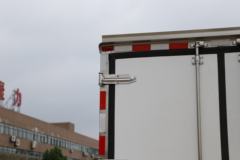 飞碟 缔途DX 102马力 4X2 冷藏车(FD5040XLCD66K5-1)