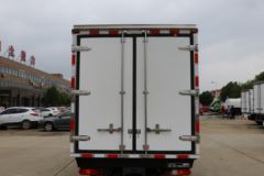 飞碟 缔途DX 102马力 4X2 冷藏车(FD5040XLCD66K5-1)