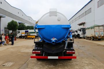 奥驰D系&nbsp;吸污/吸粪车外观图片